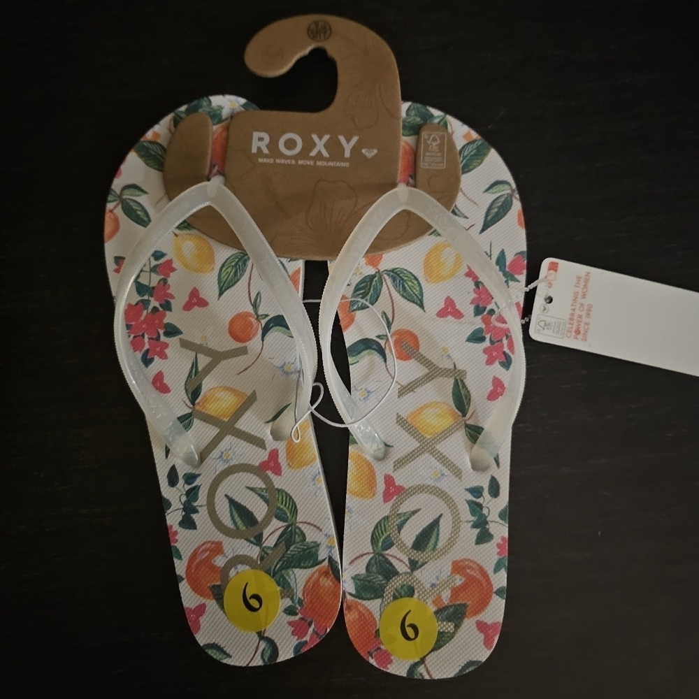 Roxy Bermuda Thongs - Picture 2 of 4